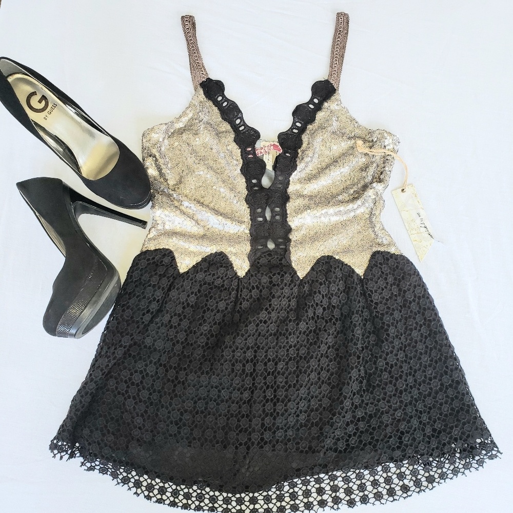 Sequence & Crochet Tank NWT